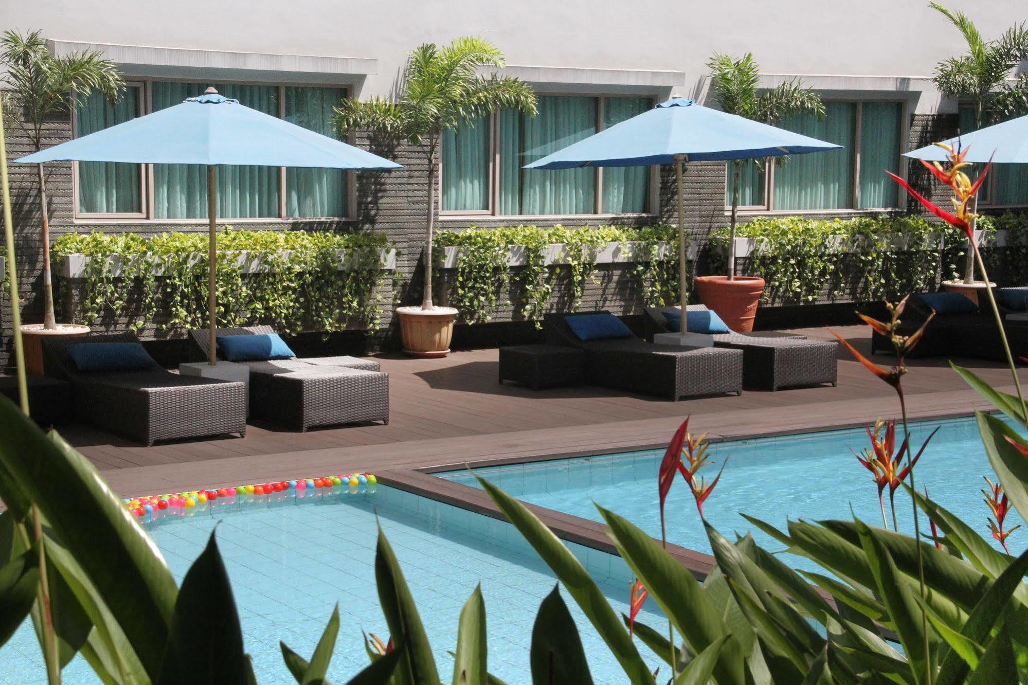 Aston Tropicana Hotel Bandung Exterior foto